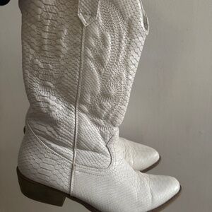 White cowgirl western boots